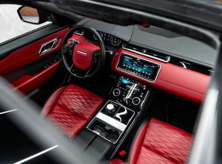 Land Rover - Range Rover Velar