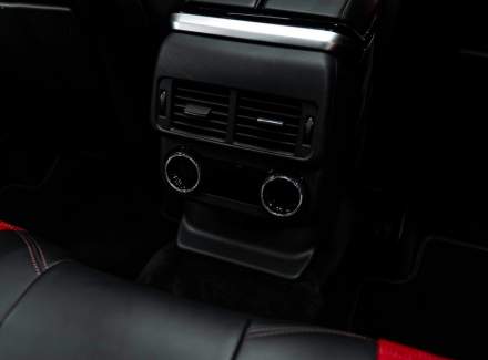 Land Rover - Range Rover Velar