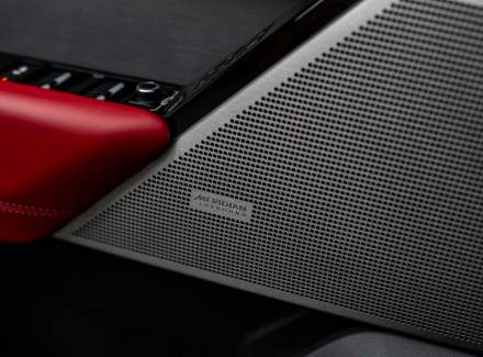 Land Rover - Range Rover Velar