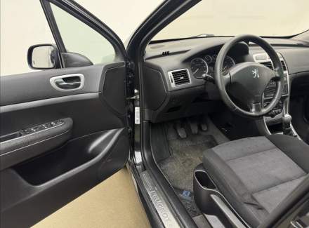 Peugeot - 307