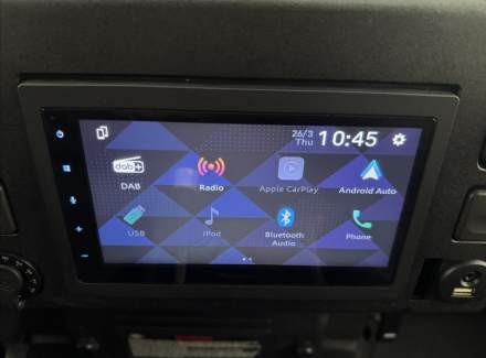 Land Rover - Defender