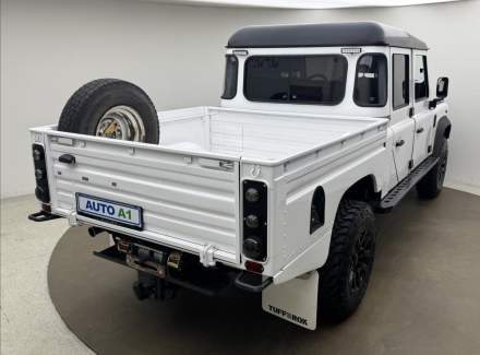 Land Rover - Defender