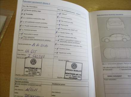 Volkswagen - Passat