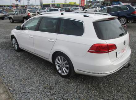 Volkswagen - Passat