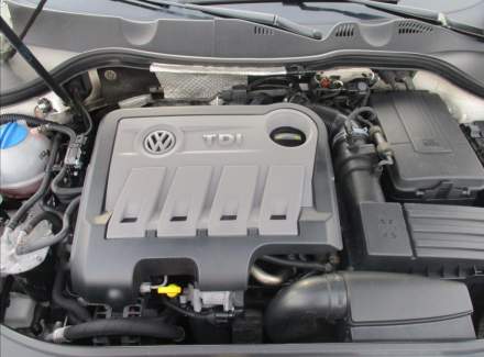 Volkswagen - Passat