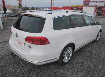 Volkswagen - Passat
