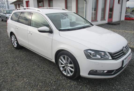 Volkswagen - Passat