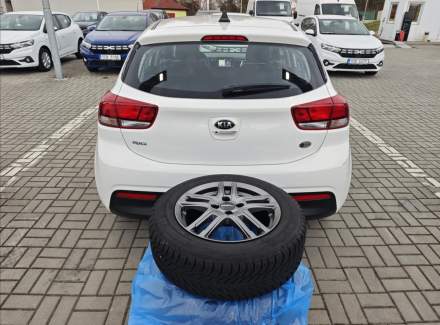 Kia - Rio