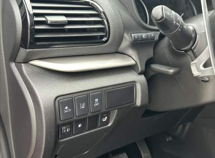 Mitsubishi - Eclipse Cross