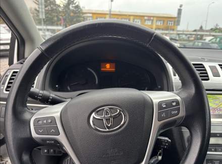 Toyota - Avensis