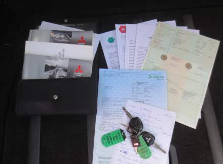 Mitsubishi - Outlander