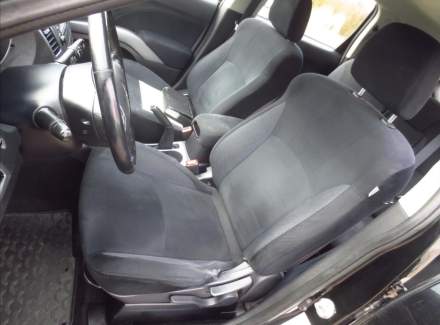 Mitsubishi - Outlander