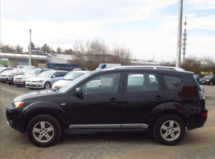 Mitsubishi - Outlander