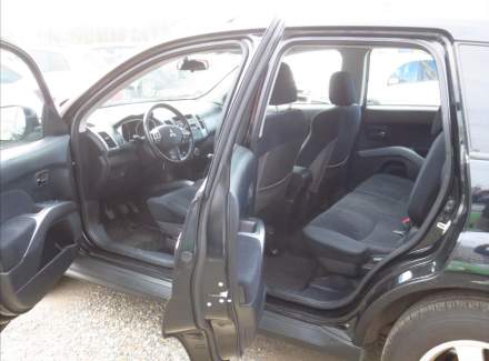 Mitsubishi - Outlander