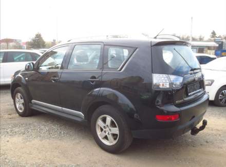 Mitsubishi - Outlander