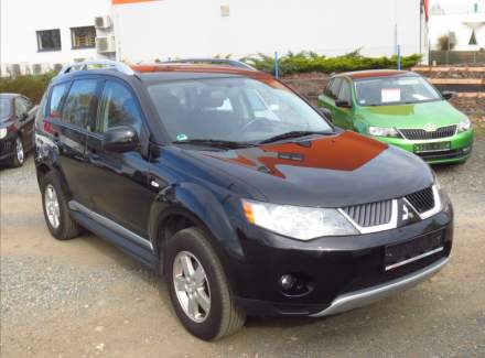 Mitsubishi - Outlander
