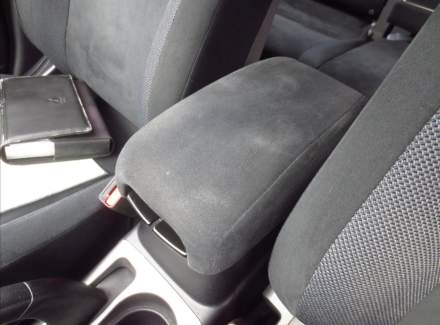 Mitsubishi - Outlander