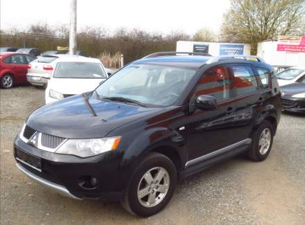 Mitsubishi - Outlander