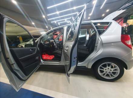 Mercedes-Benz - A-class