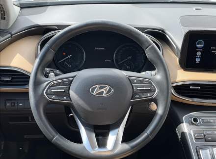 Hyundai - Santa FE