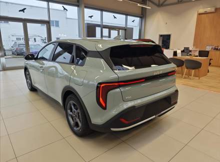 Kia - K4