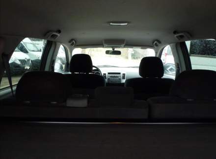 Mitsubishi - Outlander