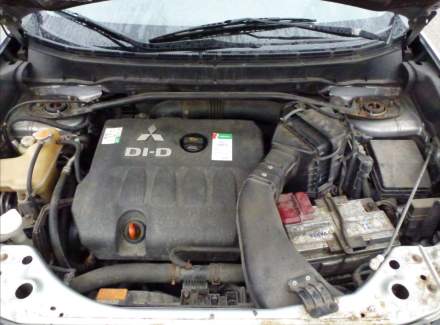 Mitsubishi - Outlander