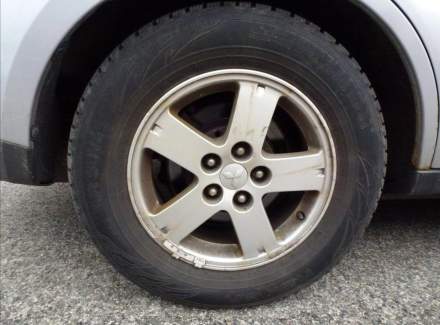 Mitsubishi - Outlander