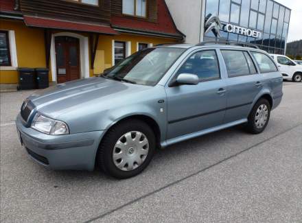 Škoda - Octavia