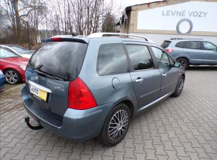 Peugeot - 307