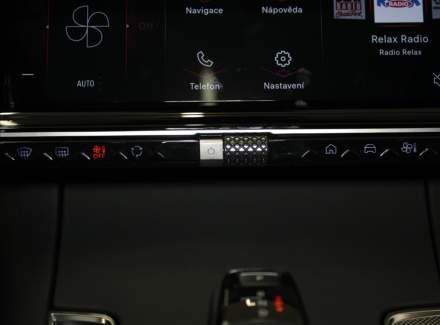 DS Automobiles - DS7 Crossback