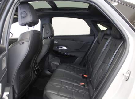 DS Automobiles - DS7 Crossback