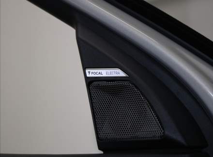 DS Automobiles - DS7 Crossback