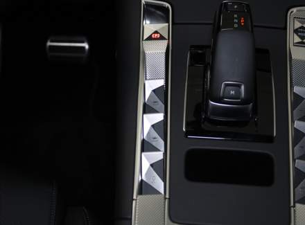 DS Automobiles - DS7 Crossback