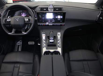 DS Automobiles - DS7 Crossback