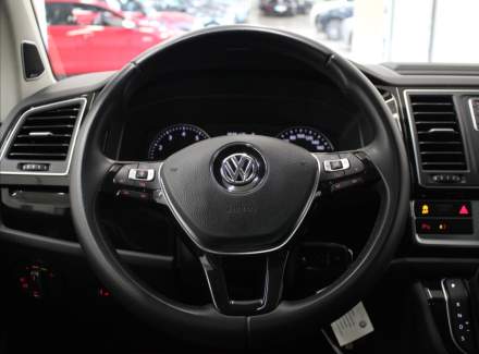 Volkswagen - Multivan