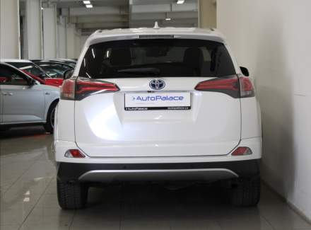 Toyota - RAV 4