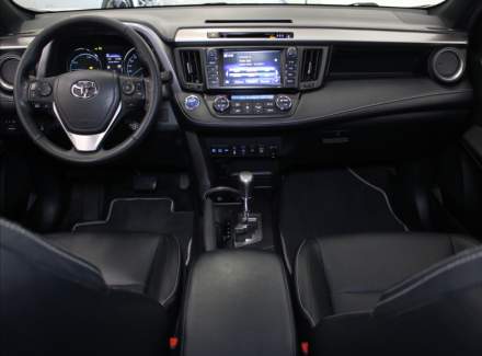 Toyota - RAV 4