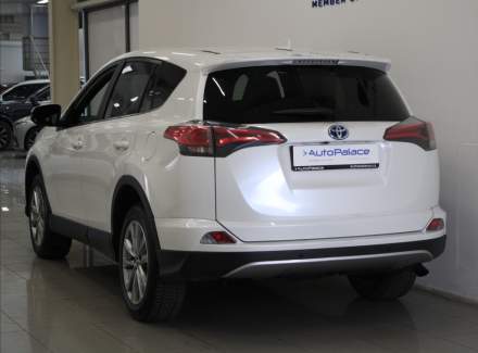 Toyota - RAV 4