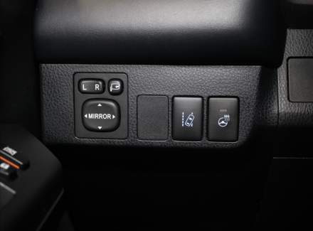 Toyota - RAV 4