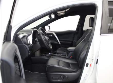 Toyota - RAV 4