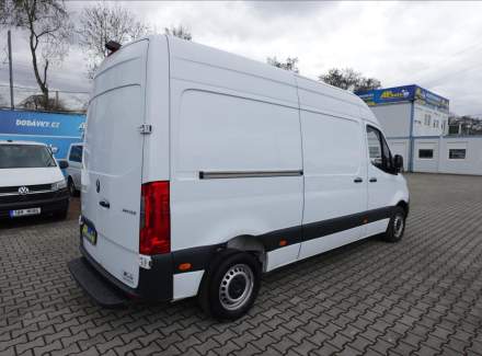 Mercedes-Benz - Sprinter