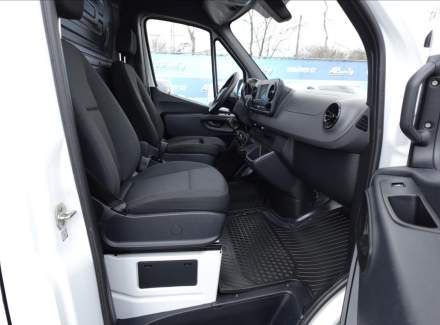 Mercedes-Benz - Sprinter