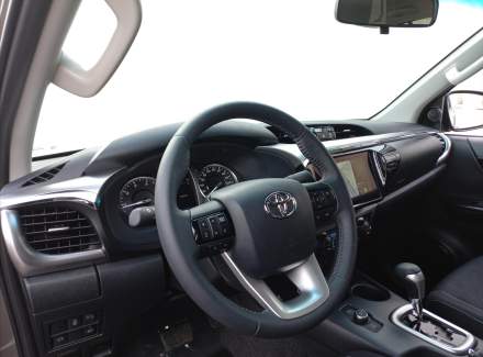 Toyota - Hilux