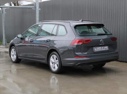 Volkswagen - Golf