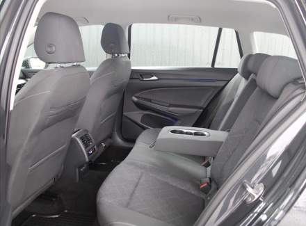 Volkswagen - Golf