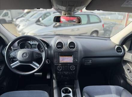 Mercedes-Benz - M-class