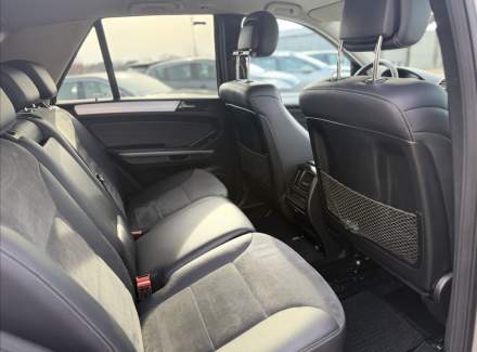 Mercedes-Benz - M-class