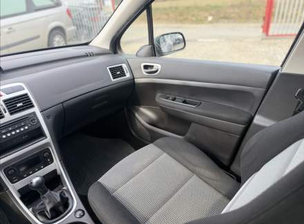 Peugeot - 307