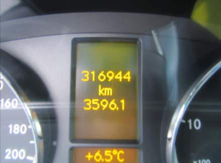 Mercedes-Benz - Viano